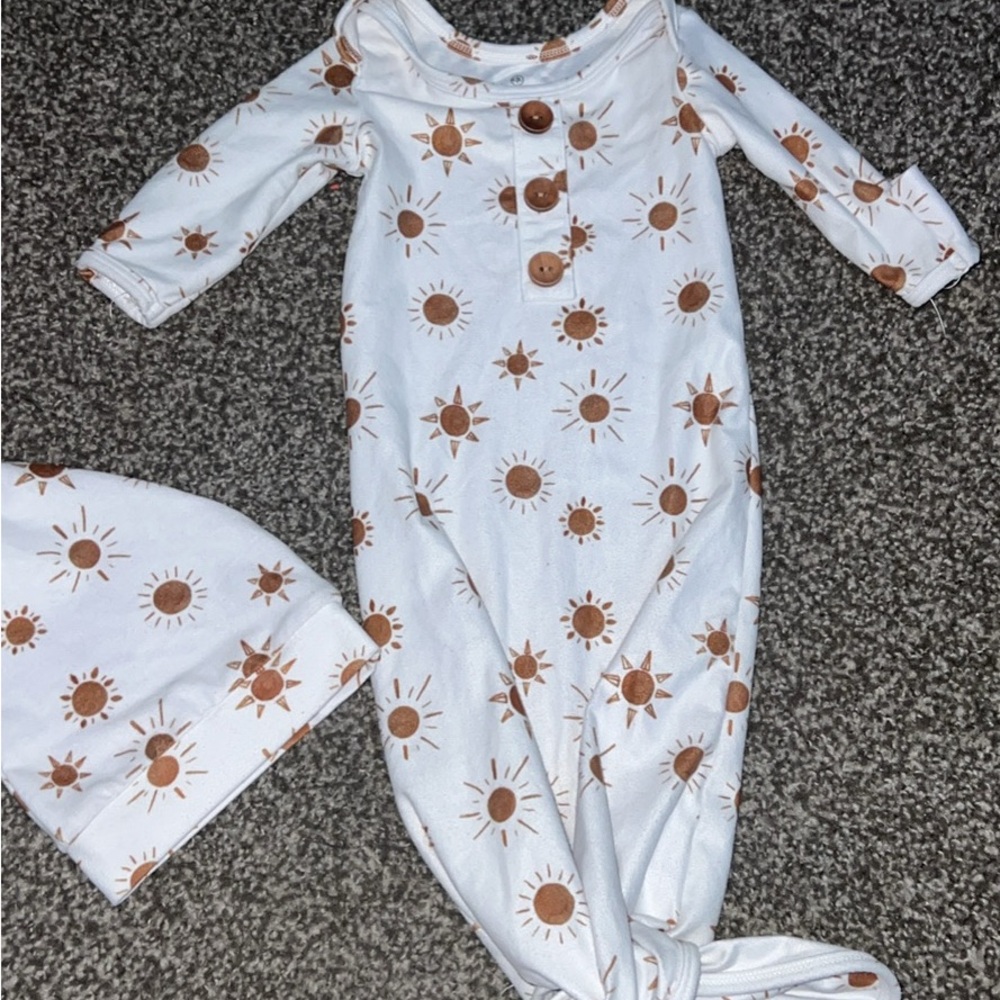 Caden Lane knotted gown & hat